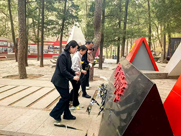 aff63b42cb6b7634fa6f951ad8d1a31b.jpg aff63b42cb6b7634fa6f951ad8d1a31b.jpg