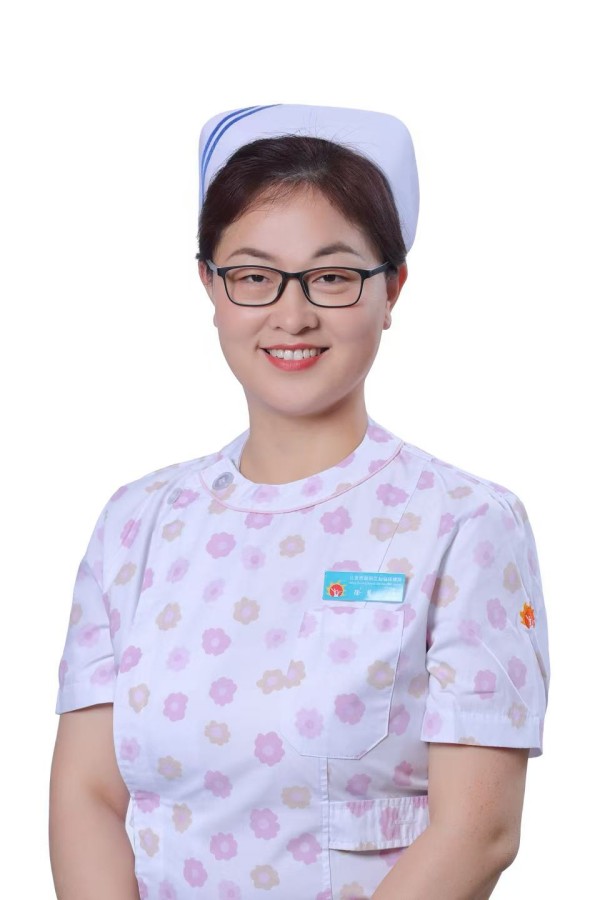 徐慧.jpg 徐慧.jpg