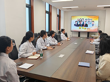 榜样引领聚合力 笔墨传福迎马年　保健中心党支部开展“新年福字我来写”主题党日活动